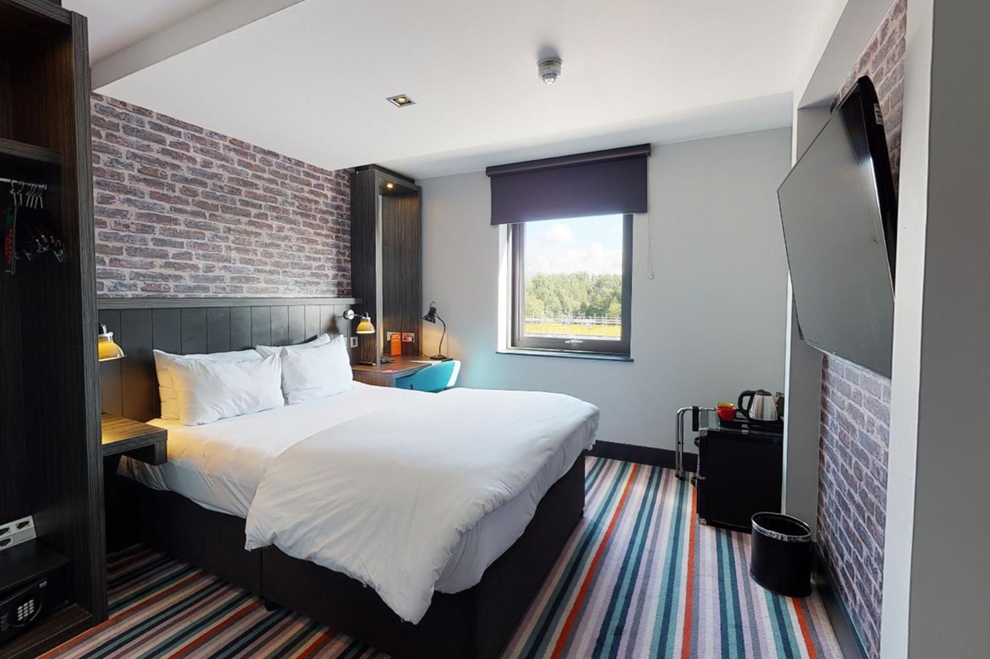 Village Hotel Edinburgh — Fotos 2